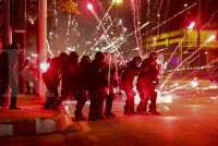 Demonstran Thailand Mendesak Perdana Menteri Paetongtarn Shinawatra untuk Mundur