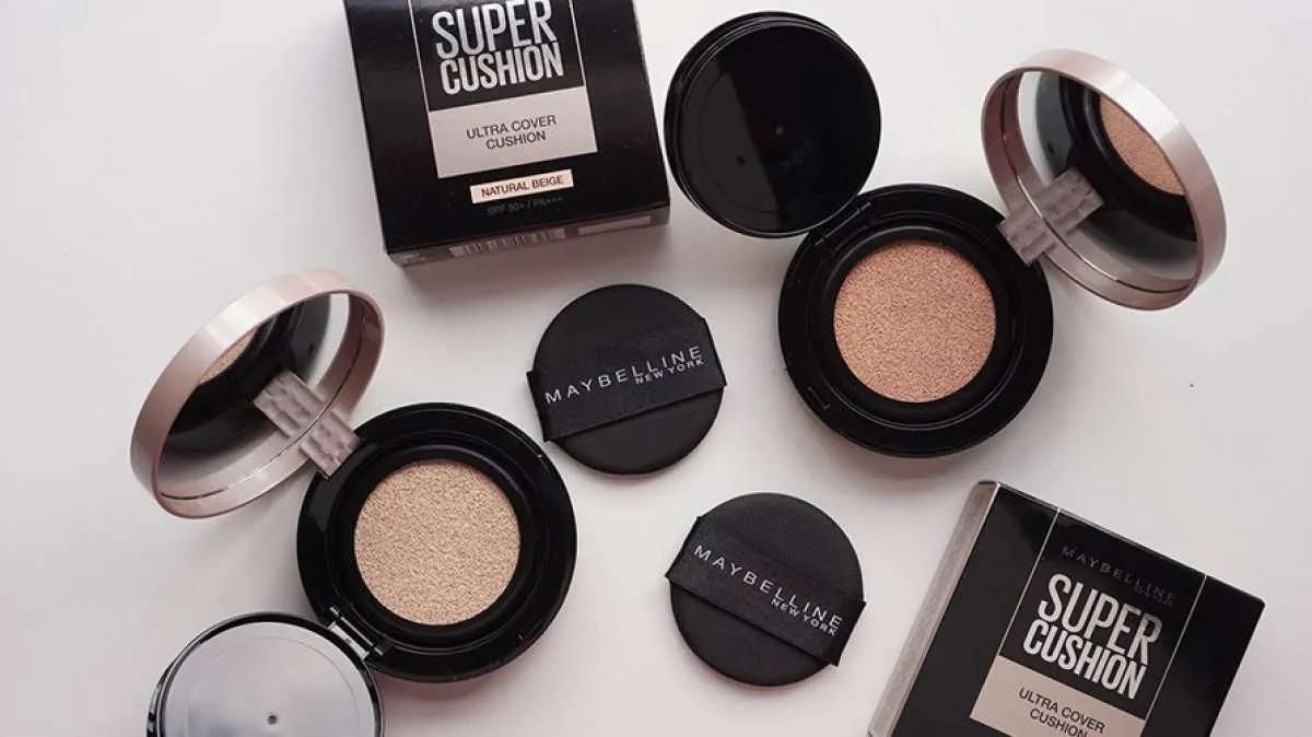 5 Alasan Kenapa Harus Coba Pakai Cushion, Bikin Make Up Flawless