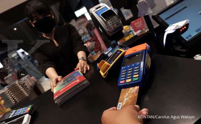 Kangen pengen gesek kartu kredit? Jangan lupa mulai 1 Juli 2020 wajib pakai PIN