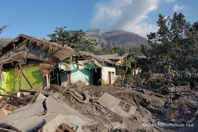 Status Gunung Lewotobi Laki-laki Naik ke Level Awas, 1.403 Warga Mengungsi