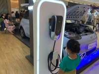 Penjualan Mobil Listrik Naik Tajam pada Kuartal I-2024