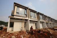 Dihantui Suku Bunga Tinggi, Saham Properti Masih Lesu