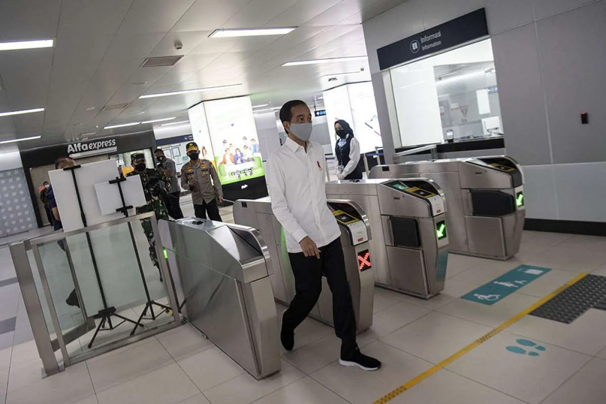 Jokowi: Akan ada pengetatan lagi jika ditemukan kenaikan kasus baru Covid-19