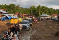 Pembersihan Lumpur Terus Dipercepat, Mobilitas dan Distribusi Barang Mulai Lancar