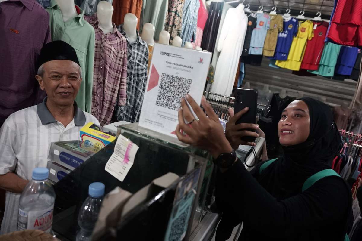 Menangkap Cuan dari Perluasan Pengguna QRIS