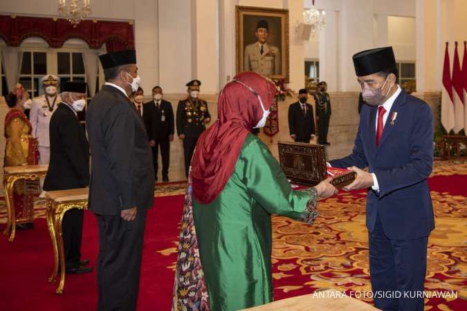 127 Tokoh Terima Tanda Kehormatan RI, Ini Penerima & Jenis Tanda Kehormatan