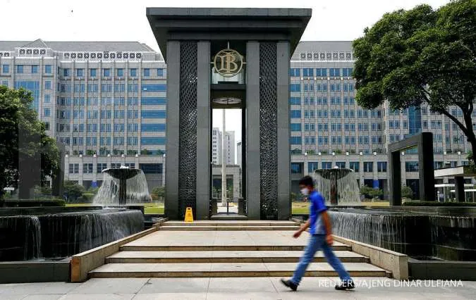 Central Bank: Indonesia retail sales fall at slower pace in July