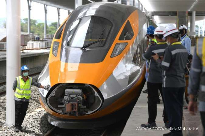 Kereta Cepat Jakarta-Bandung Beroperasi Juni 2023