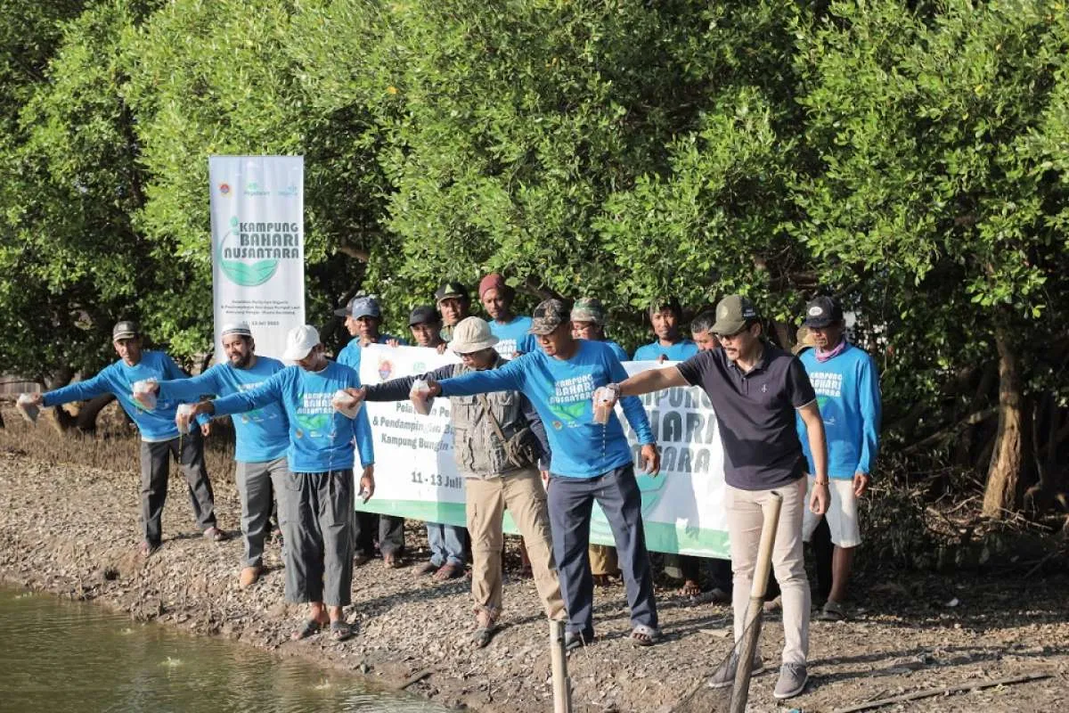 Pegadaian Bersama TNI AL & Intani Tingkatkan Ekonomi Masyarakat Pesisir Muara Gembong
