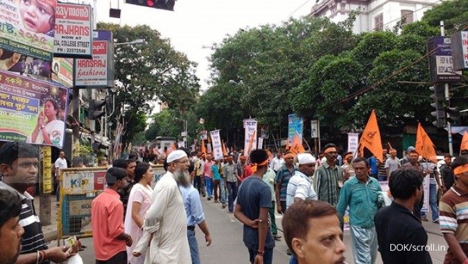 Ekonomi melambat, puluhan ribu pekerja India demo