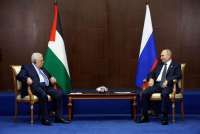 Vladimir Putin Siapkan Pertemuan dengan Presiden Palestina Mahmoud Abbas