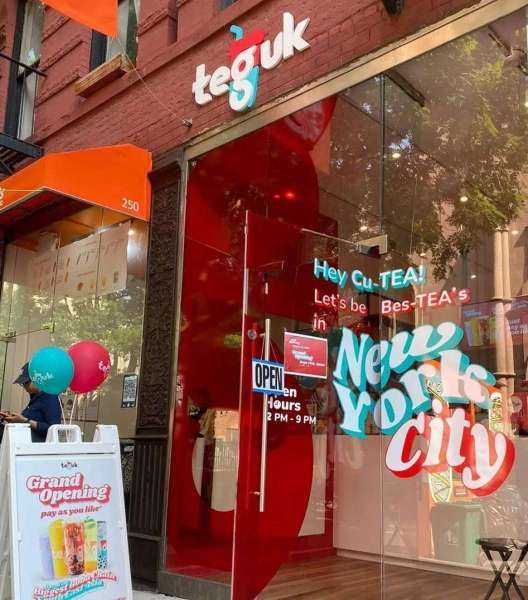 Outlet Teguk di New York