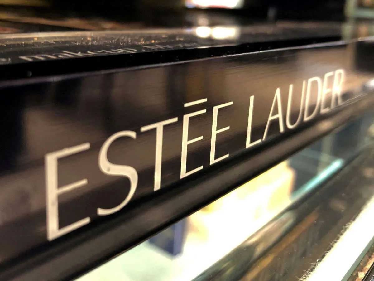 Estee Lauder Tunjuk JP Morgan untuk Rencana Akuisisi Puig