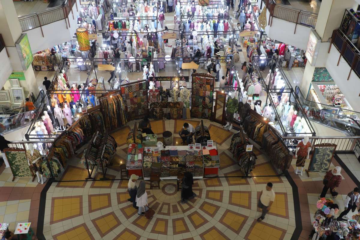 Tingkat Pekerja Informal Tinggi, Rentan Terhadap Daya Beli