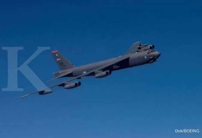 US flies B-52 bombers to the Middle East in show of force