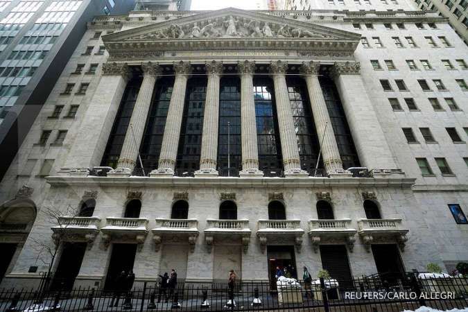 Wall Street: Dow naik 570 poin dan Nasdaq ditutup 1,6% lebih tinggi
