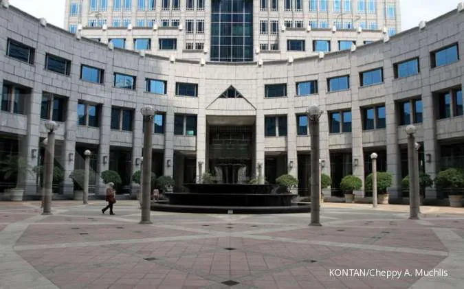 Indonesia central bank warns of U-shaped economic recovery from pandemic