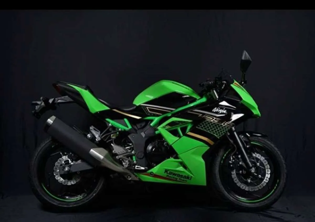 Kawasaki Ninja ZX-25R segera mengaspal di jalanan tanah air 