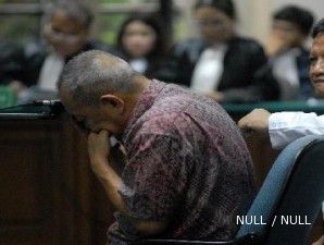 Di Sidang, Anggodo Malah Tidur