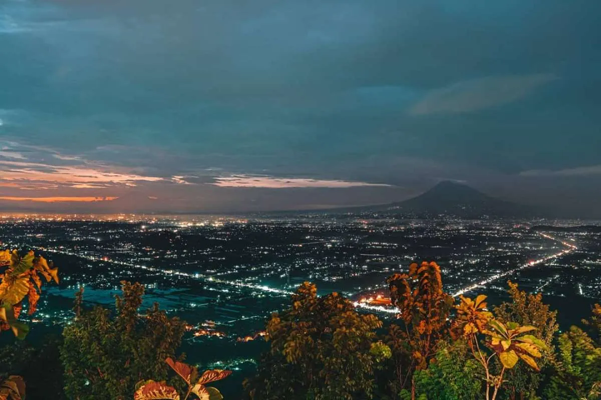 Bisa buka puasa bersama di tempat wisata, ini harga paket bukber HeHa Sky View Jogja