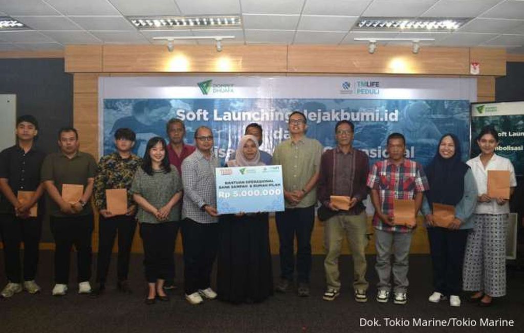 Tokio Marine Life Hubungkan Jejak Karbon dengan Aksi Pilah Sampah Lewat JejakBumi.id