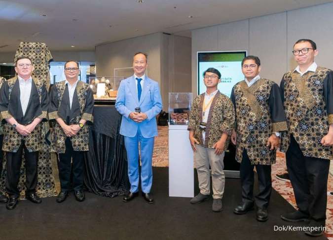 Gaungkan Transformasi Teknologi, Kemenperin Luncurkan Batik Motif Indonesia 4.0