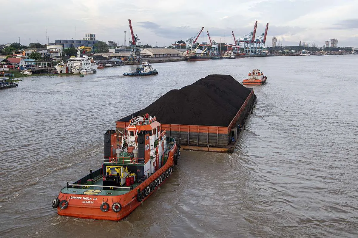 Harga memanas jelang tutup tahun, simak prospek industri batubara pada 2021