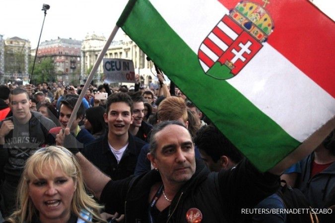 Universitas Soros terancam, publik Hongaria marah