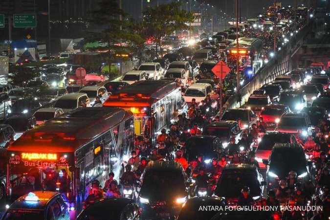 Urai Macet di TB Simatupang, Pramono Izinkan Buka Tutup Exit Tol Cipete-Pondok Labu