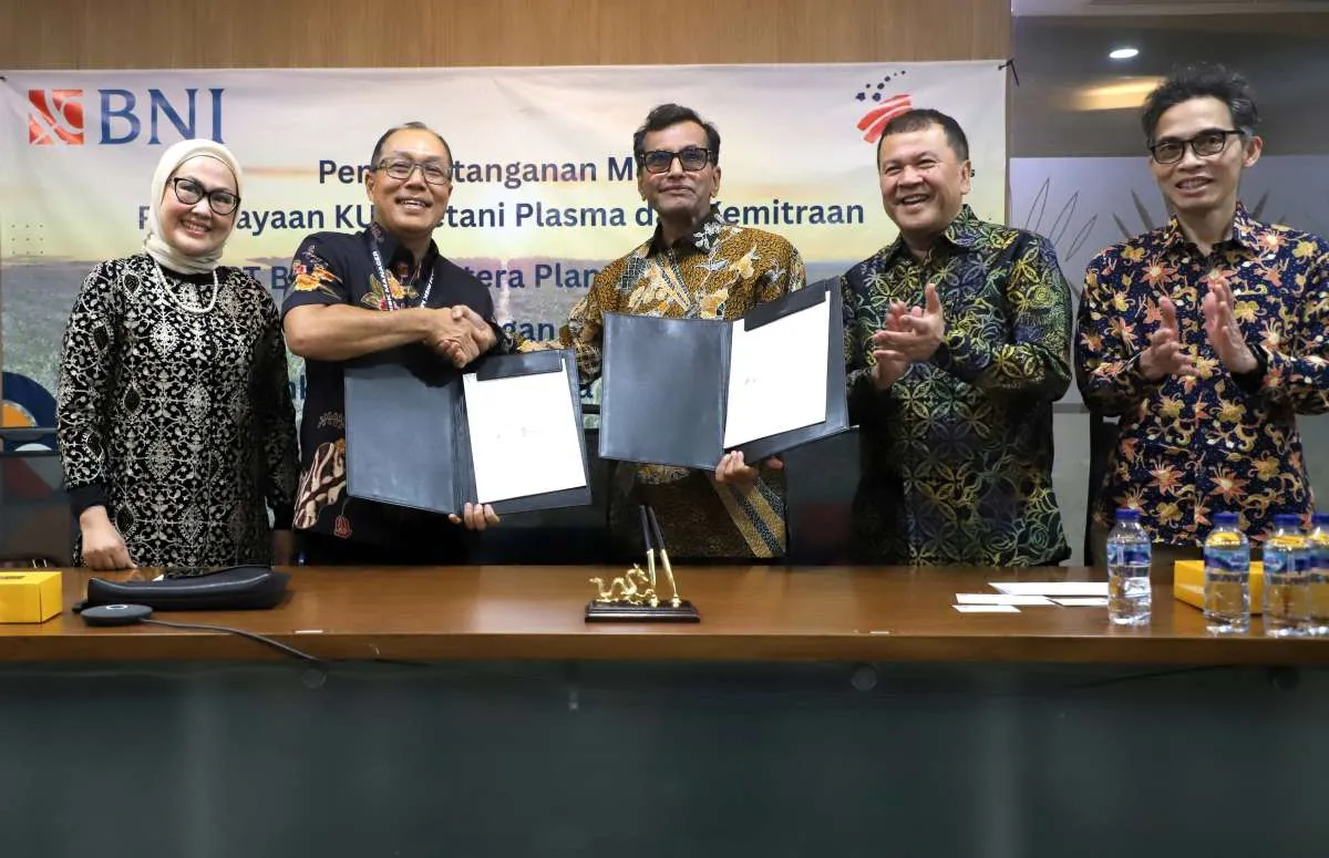 Gandeng Bakrie Sumatera Plantations, BNI Salurkan KUR untuk 13.400 Petani Plasma