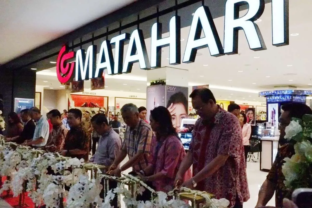 Hari ini 20 Gerai Matahari dibuka kembali, saham LPPF naik tipis 2,09%