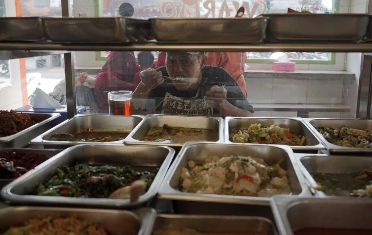 Cabai Mahal, Pengusaha Warteg Siasati Menu Makanan Pedas