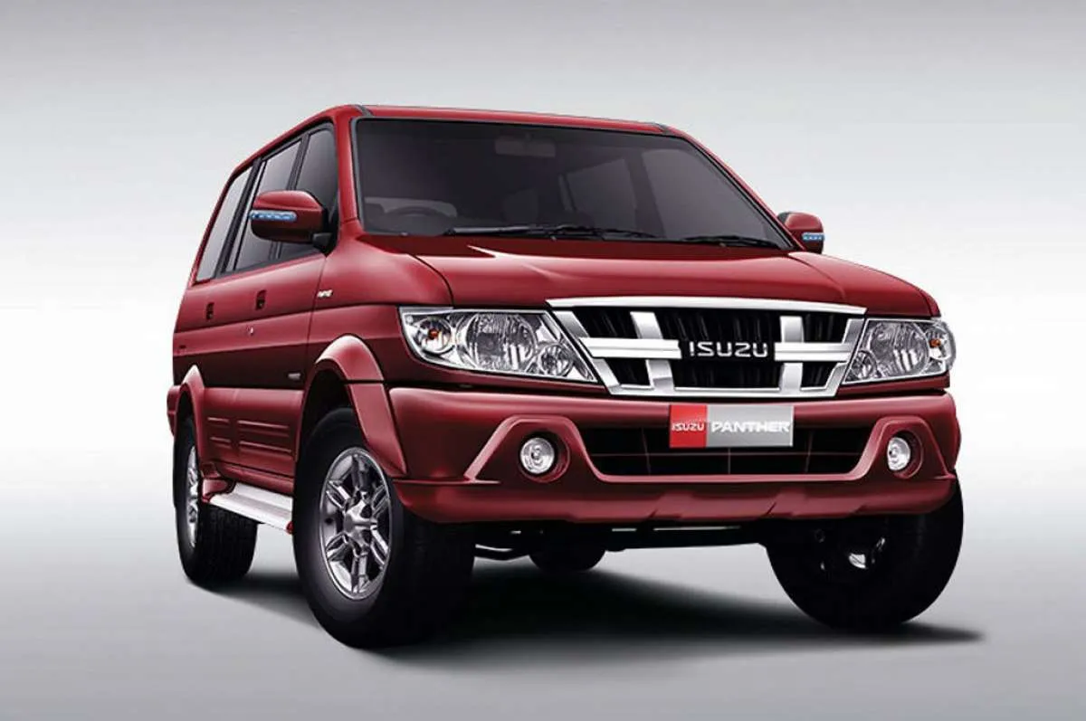 Simak harga mobil bekas Isuzu Panther generasi ini, mulai Rp 90 juta per Mei 2021