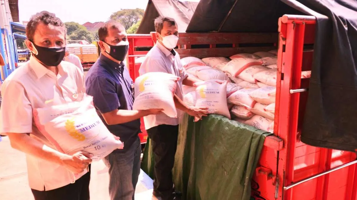 10 Jenis Barang Dilarang Impor, Ada Gula, Beras, dan Pakaian Bekas