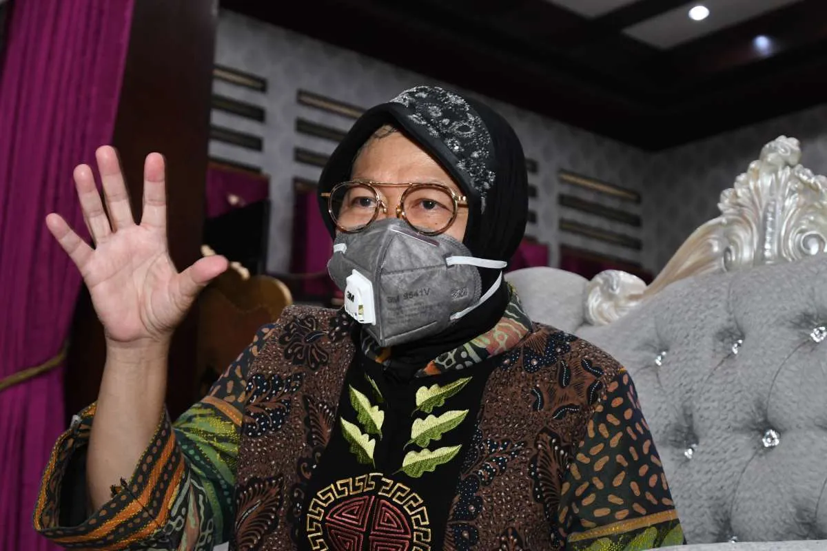 Risma dilantik menjadi Mensos, karangan bunga banjiri rumah dinas wali kota Surabaya