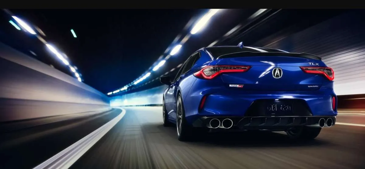 Acura Integra Type S Raih Penghargaan 2024 Road & Track Performance Car of The Year