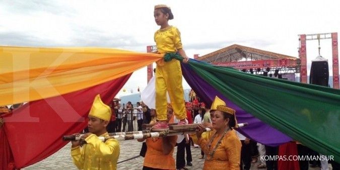 Merawat keberagaman di Festival Danau Poso