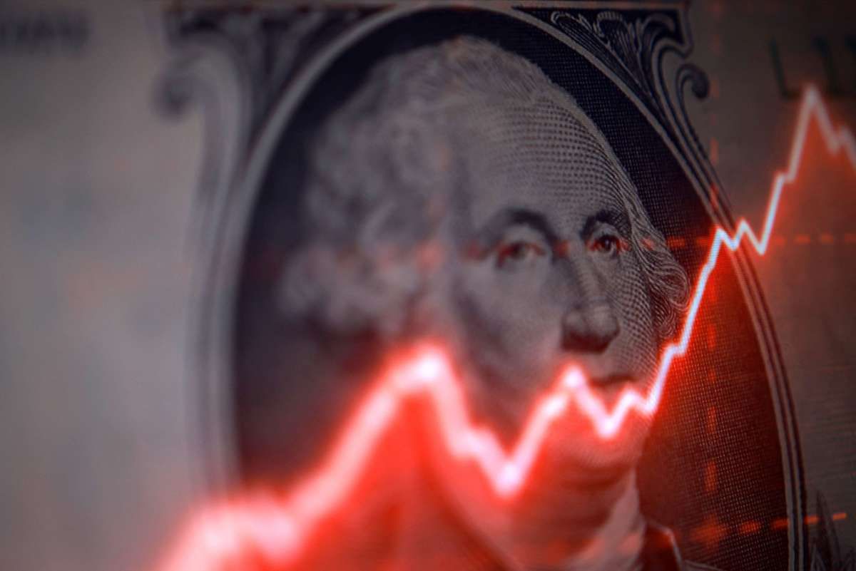 Dolar AS Menguat Usai Komentar Warsh, Berpeluang Catat Kenaikan Mingguan