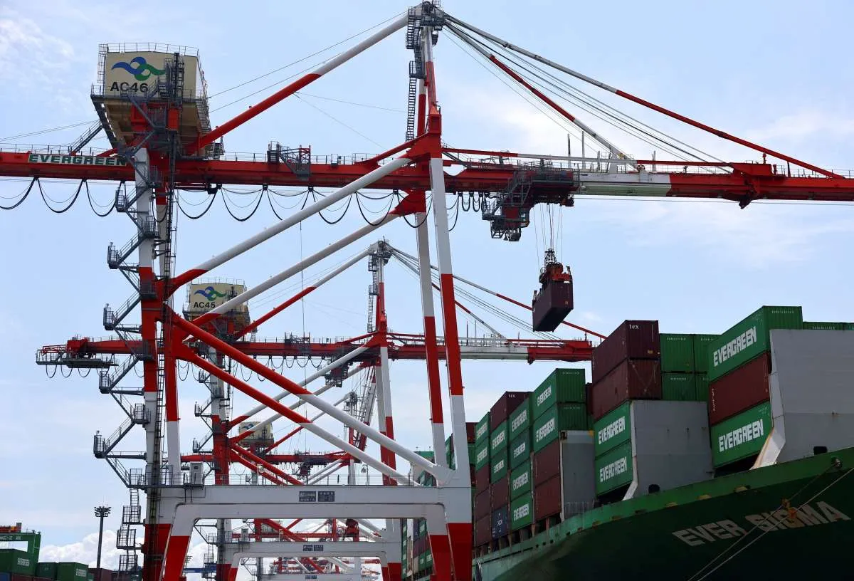Kapal Kontainer Korea Selatan Akan Menjajal Rute Arktik Menuju Eropa