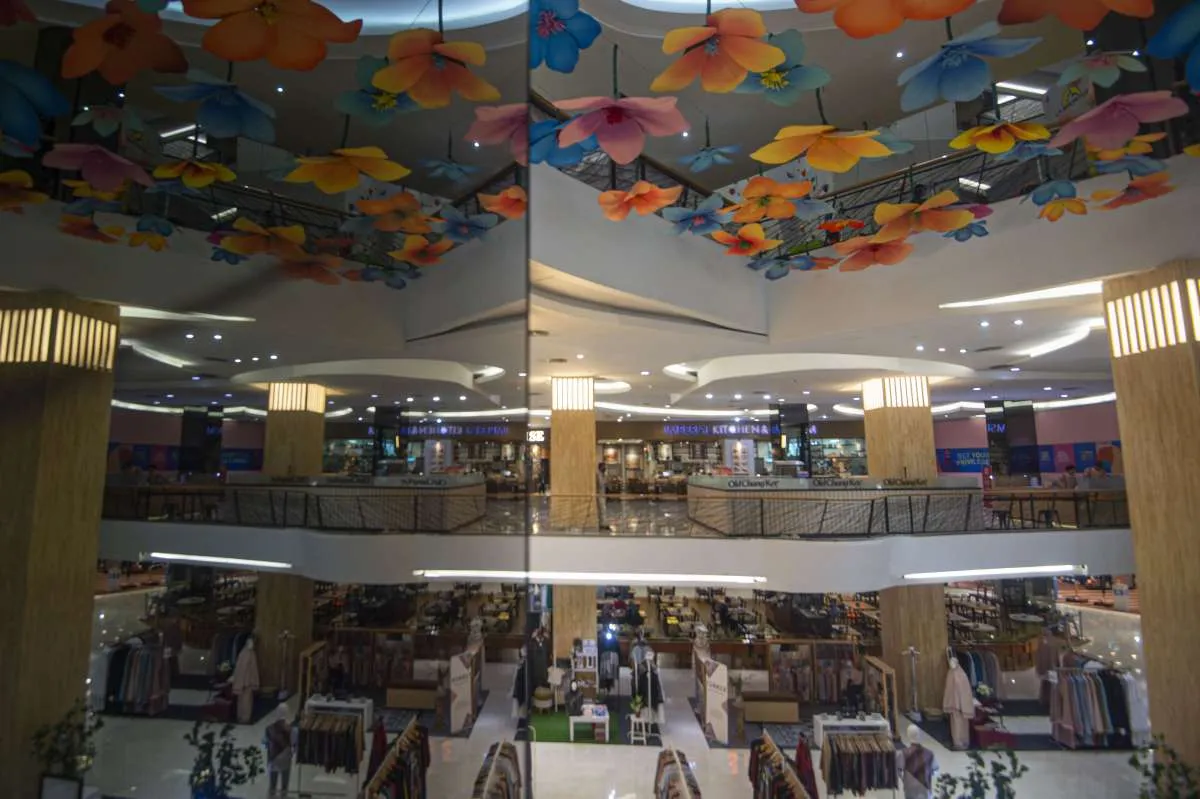 PSBB Jakarta dimulai hari ini , simak aturan lengkap ke mall 