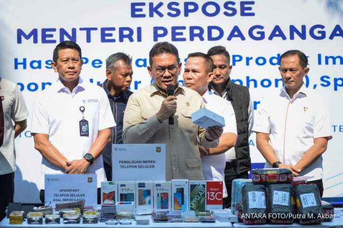 Kemendag Bongkar Perakitan Ponsel Ilegal Senilai Rp 17,62 Miliar di Jakarta Barat
