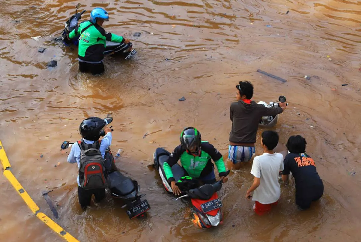 Pemprov DKI klaim sudah memperbaiki 173 jalan rusak pasca banjir