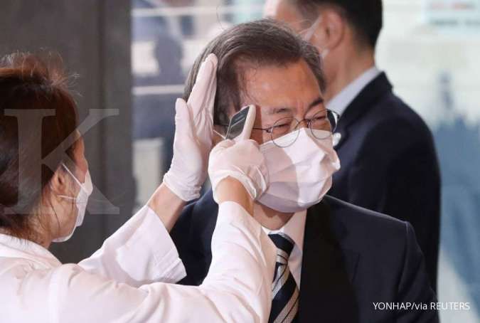 Popularitas Presiden Korea Selatan Moon Jae-in melesat berkat penanganan virus corona