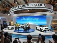 Toyota Geber Lini Hybrid EV, Luncurkan 3 Model Terbaru di IIMS 2026