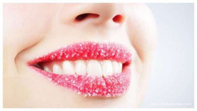 3 Cara Membuat Scrub Bibir dengan Bahan Alami, Mudah Coba
