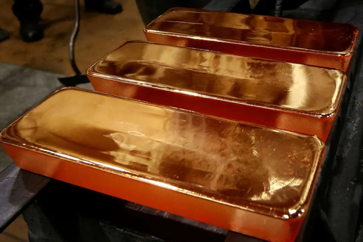 Siang hari, harga emas terkoreksi seiring meredanya ketegangan geopolitik AS-Iran