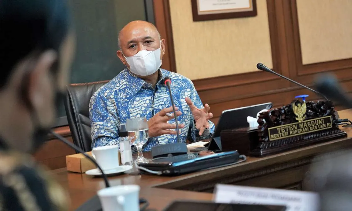Menteri Koperasi UKM Ingin Petani Sawit Ikut Produksi Minyak Goreng