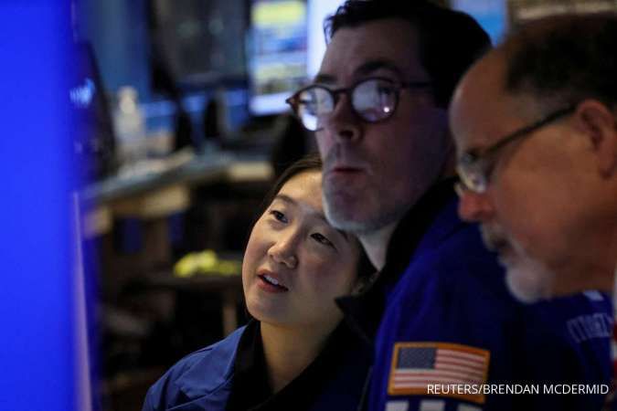 Wall Street Dibuka Turun, Tertekan Kenaikan Imbal Hasil US Treasury