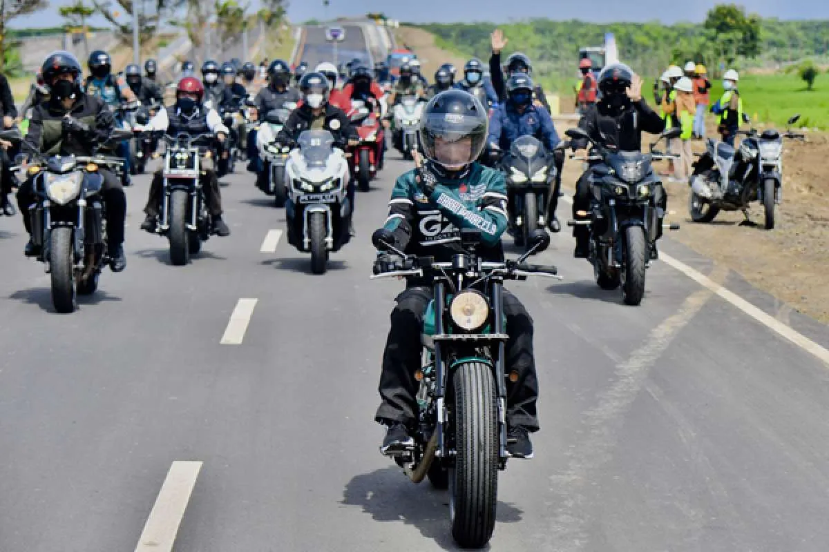 Di Tengah Pandemi, Jokowi Minta Holding BUMN Pariwisata Berbenah