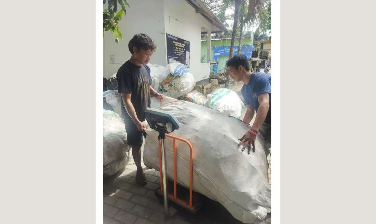 Indonesia Re dan SocialImpact.ID Menggelar Pelatihan Bank Sampah di Lombok